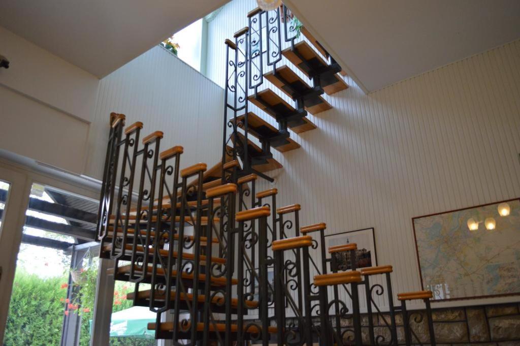 Muskatli Panzio Bed & Breakfast Gyor Luaran gambar