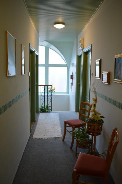 Muskatli Panzio Bed & Breakfast Gyor Luaran gambar