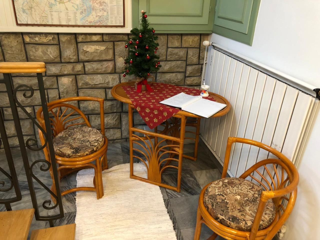 Muskatli Panzio Bed & Breakfast Gyor Luaran gambar